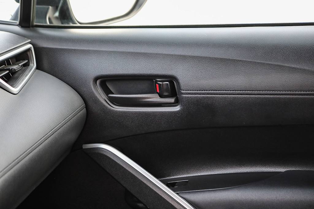 Thumbnail: 2023 Toyota Corolla Cross - 24