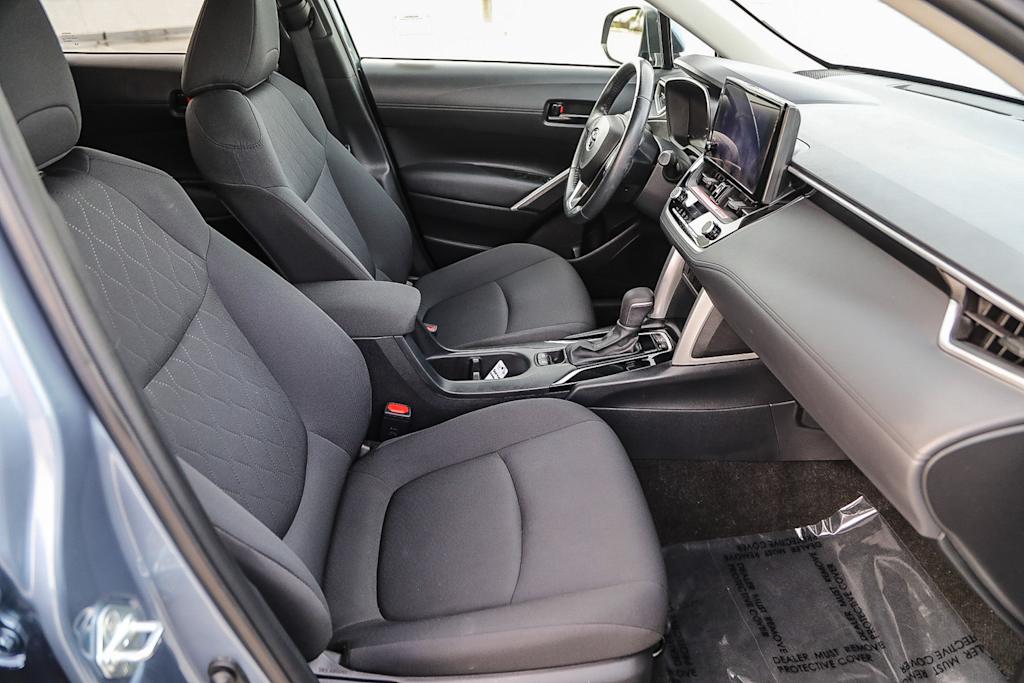 Thumbnail: 2023 Toyota Corolla Cross - 9