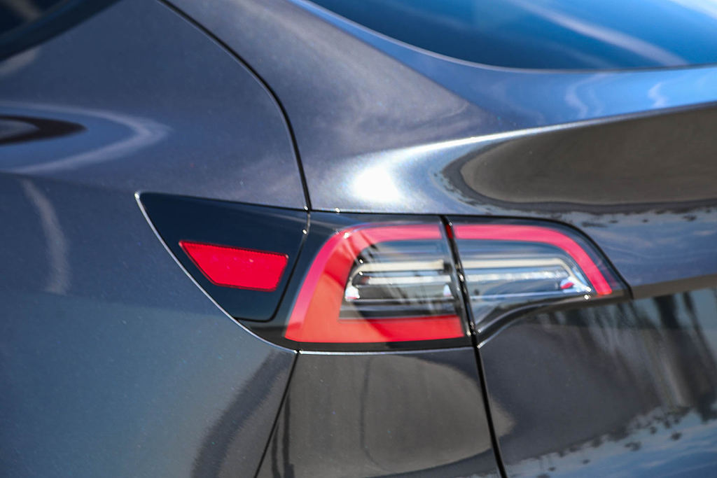 Thumbnail: 2025 Tesla Model Y - 16
