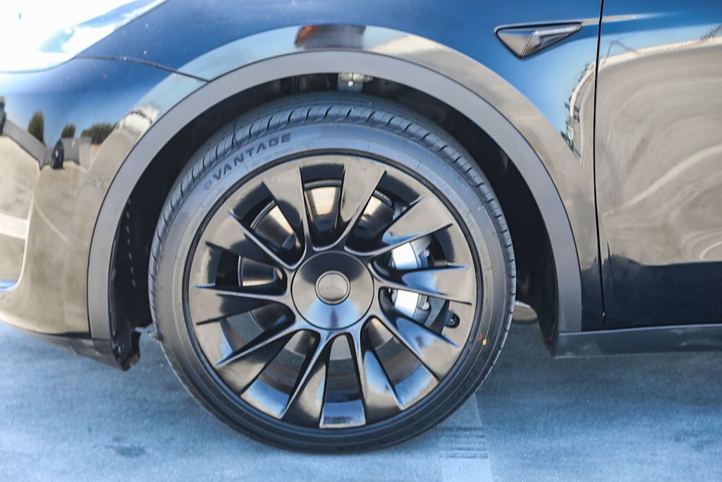 Thumbnail: 2022 Tesla Model Y - 6