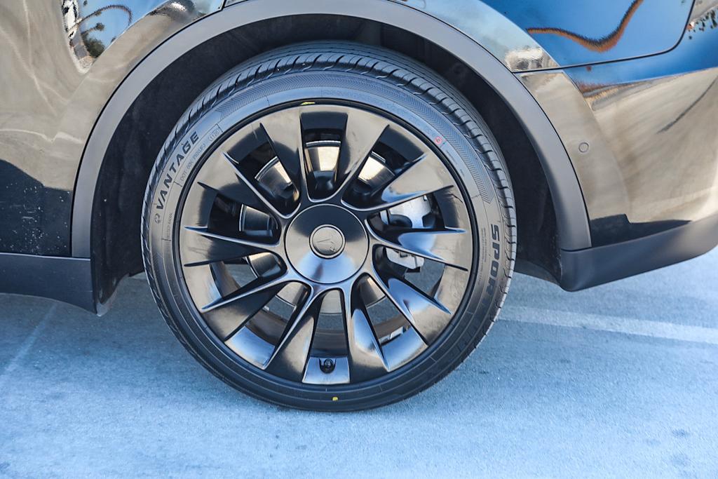 Thumbnail: 2022 Tesla Model Y - 19