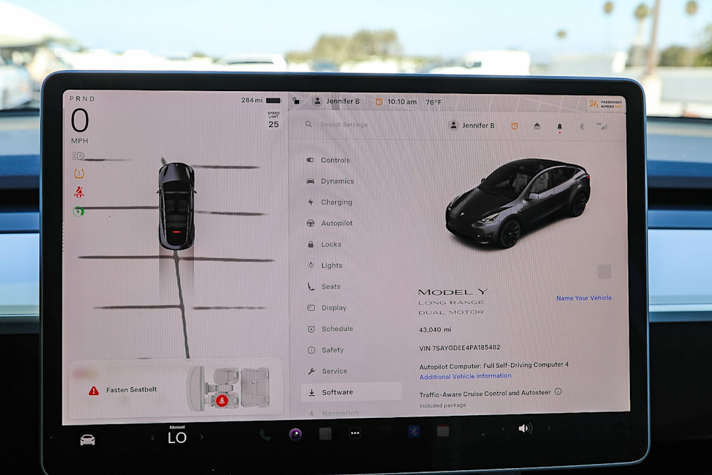Thumbnail: 2023 Tesla Model Y - 24