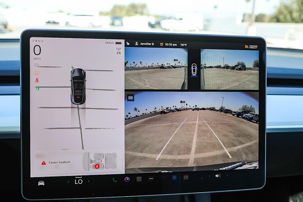 Thumbnail: 2023 Tesla Model Y - 23