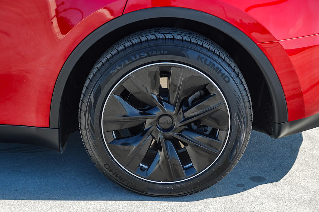 Thumbnail: 2023 Tesla Model Y - 18