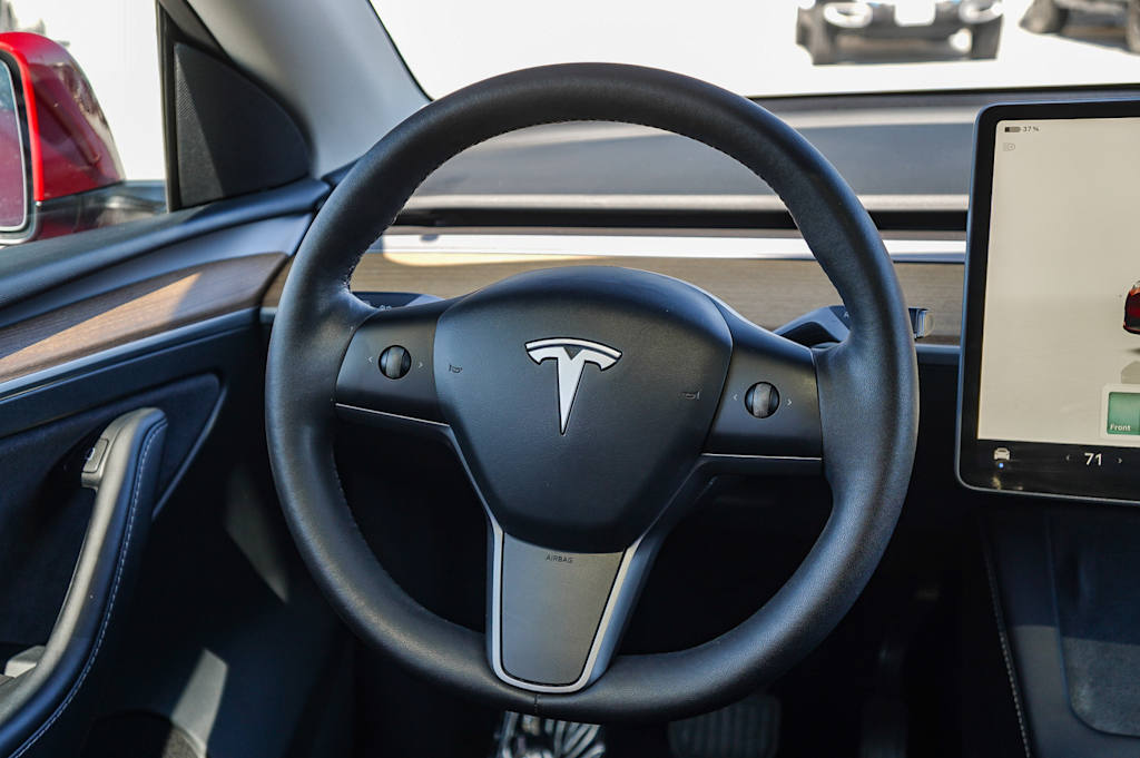 Thumbnail: 2023 Tesla Model Y - 7