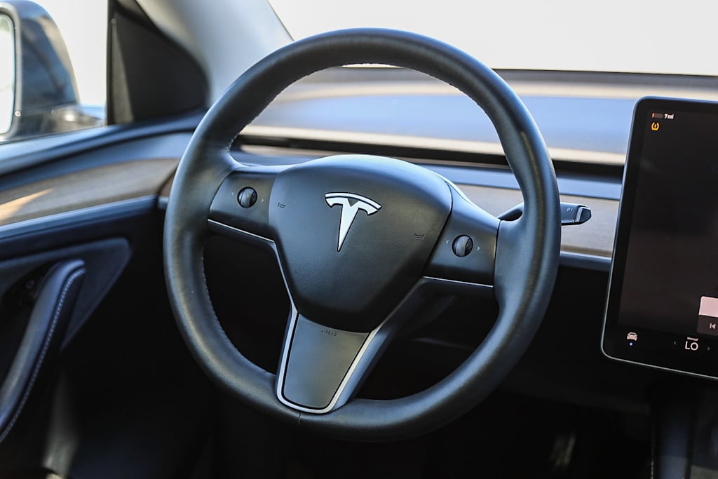 Thumbnail: 2023 Tesla Model Y - 11