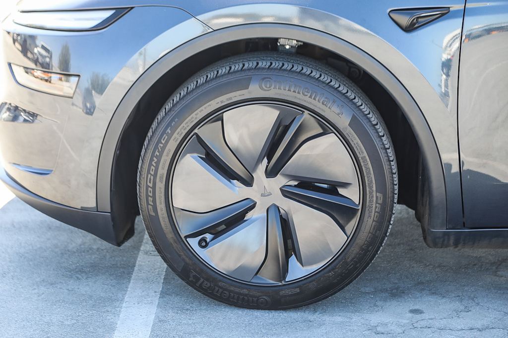Thumbnail: 2026 Tesla Model Y - 7