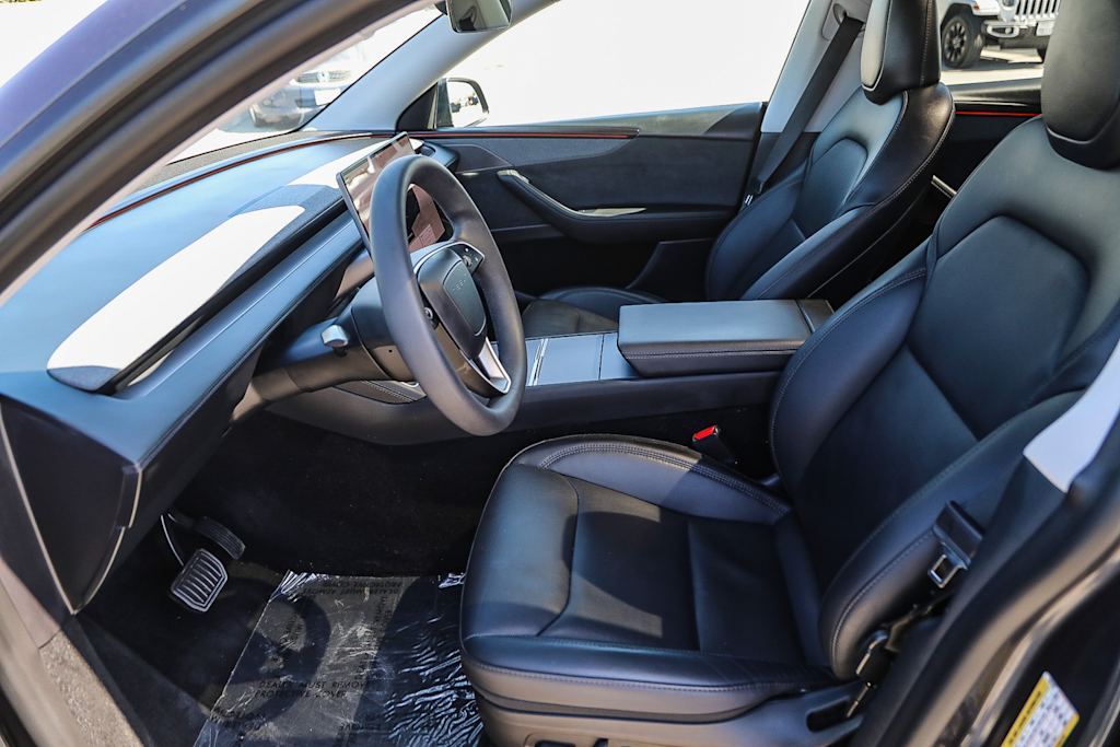Thumbnail: 2026 Tesla Model Y - 10