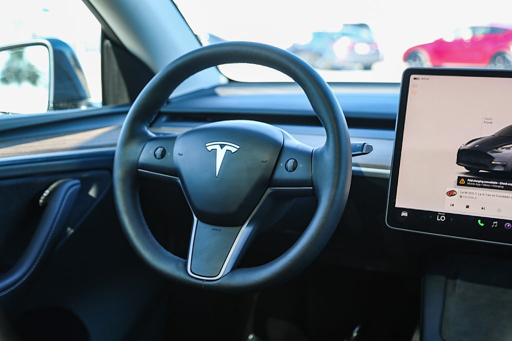 Thumbnail: 2023 Tesla Model Y - 11