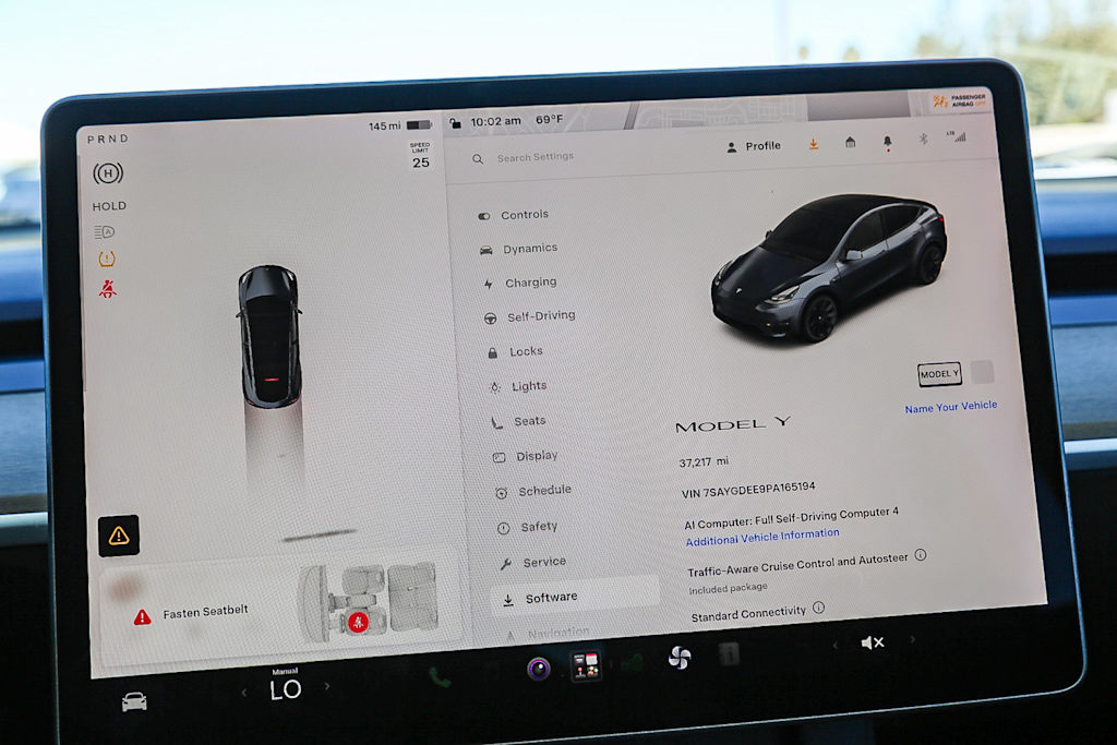 Thumbnail: 2023 Tesla Model Y - 24