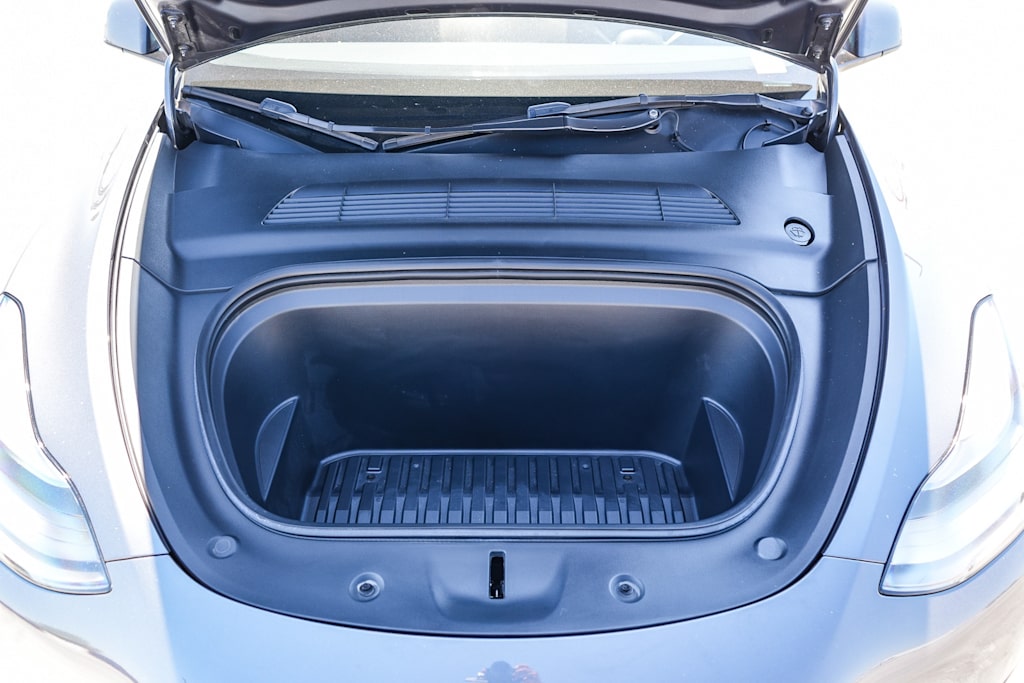 Thumbnail: 2023 Tesla Model Y - 25