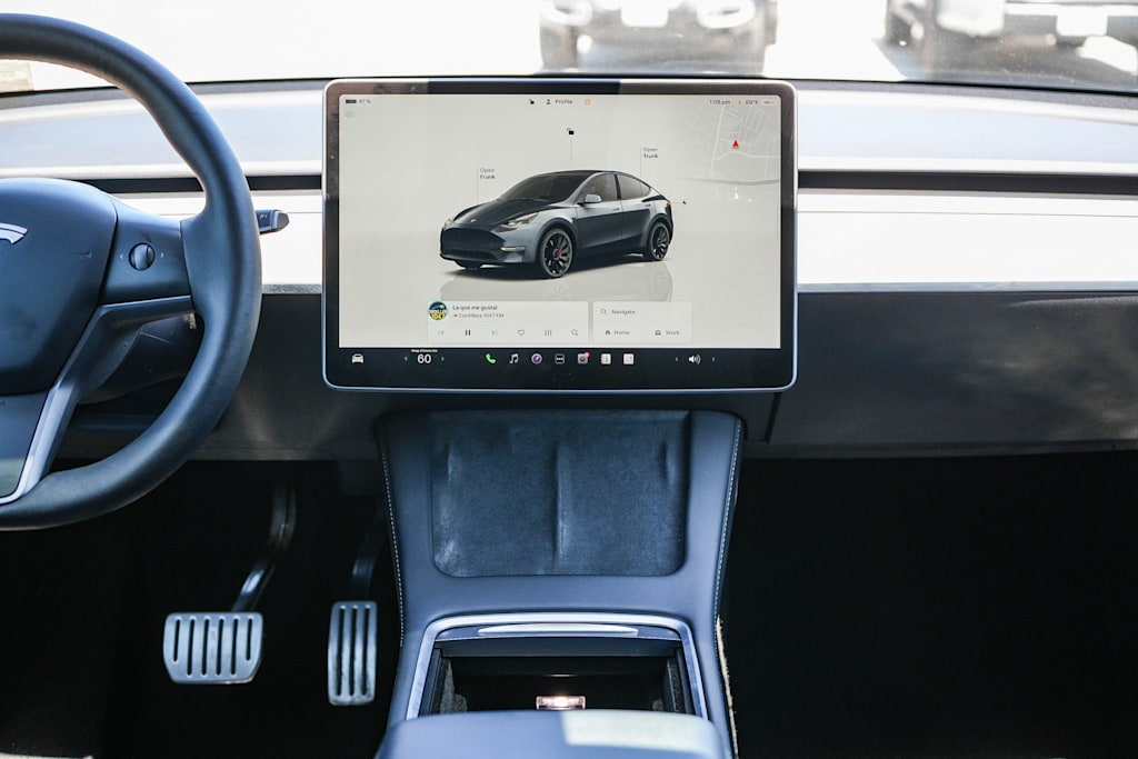 Thumbnail: 2023 Tesla Model Y - 12