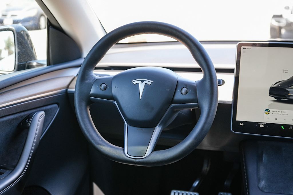 Thumbnail: 2023 Tesla Model Y - 8