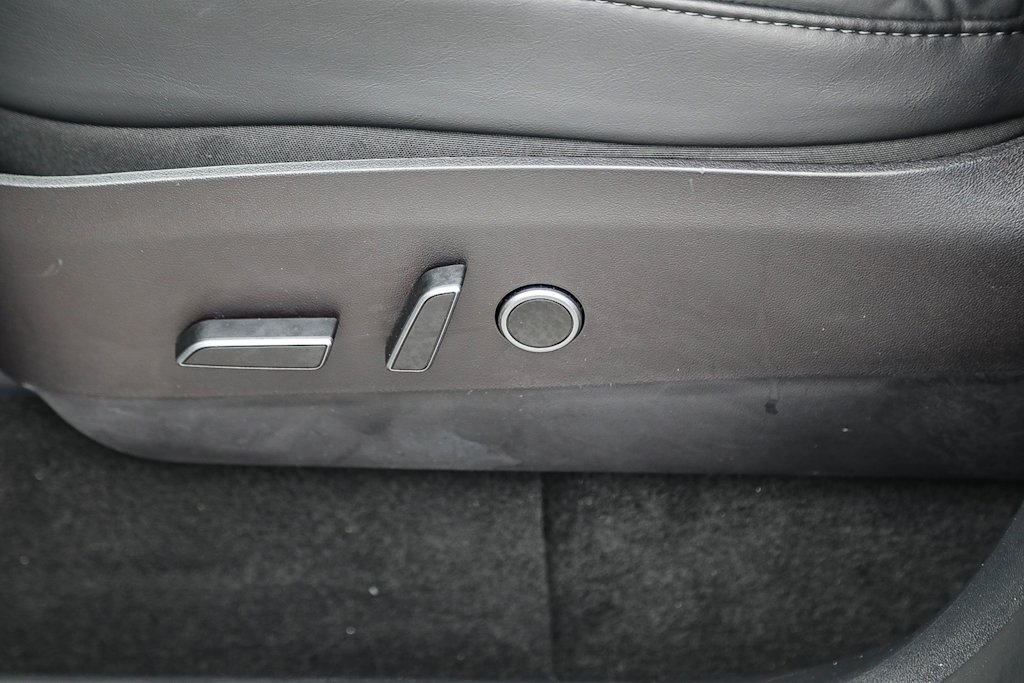Thumbnail: 2022 Tesla Model Y - 20