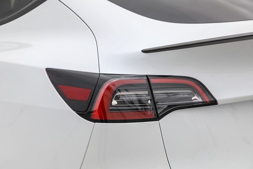 Thumbnail: 2022 Tesla Model Y - 6
