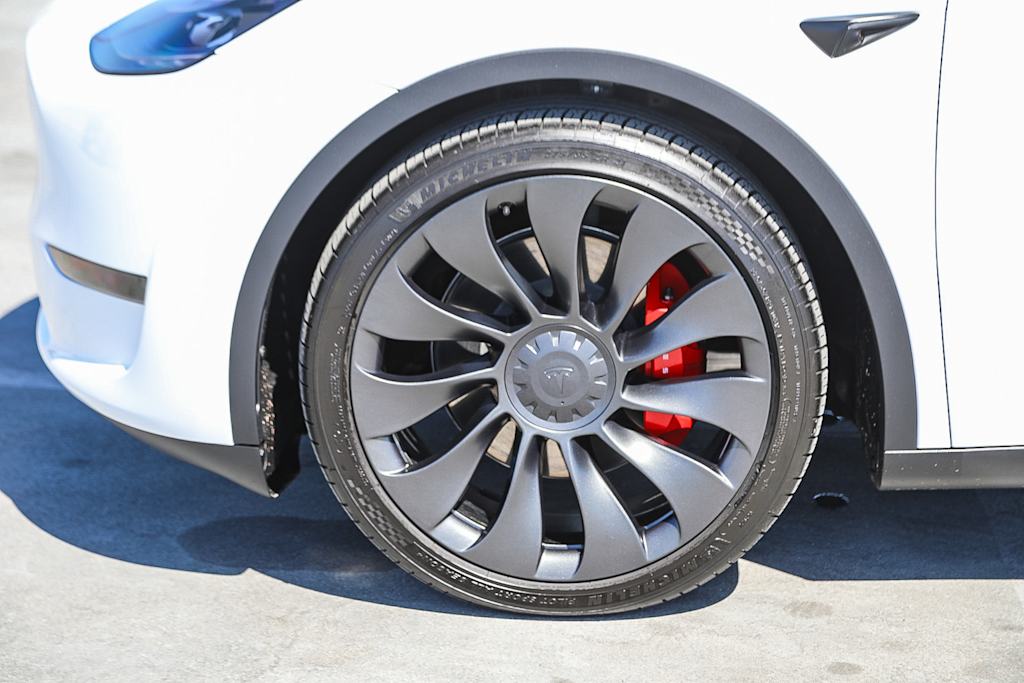 Thumbnail: 2023 Tesla Model Y - 6