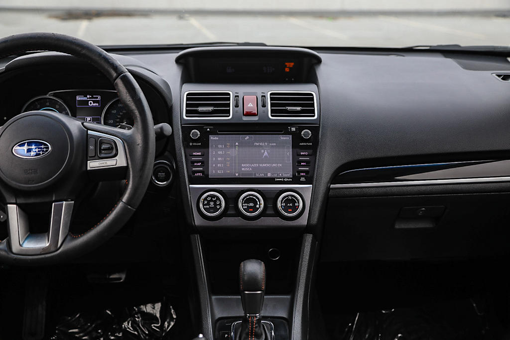 Thumbnail: 2016 Subaru Crosstrek - 8
