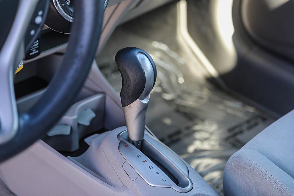 Thumbnail: 2011 Honda Insight - 13
