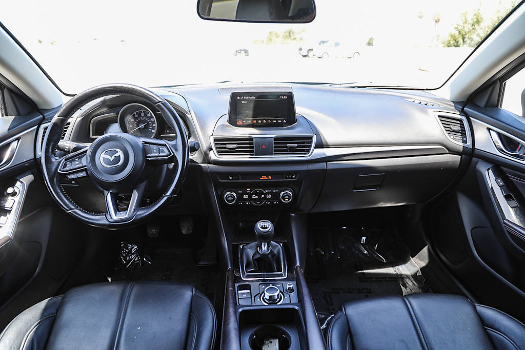 Thumbnail: 2017 Mazda Mazda3 - 2