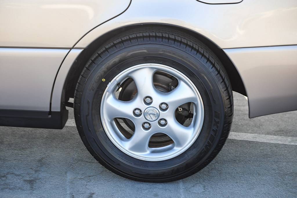 Thumbnail: 1997 Lexus ES - 21