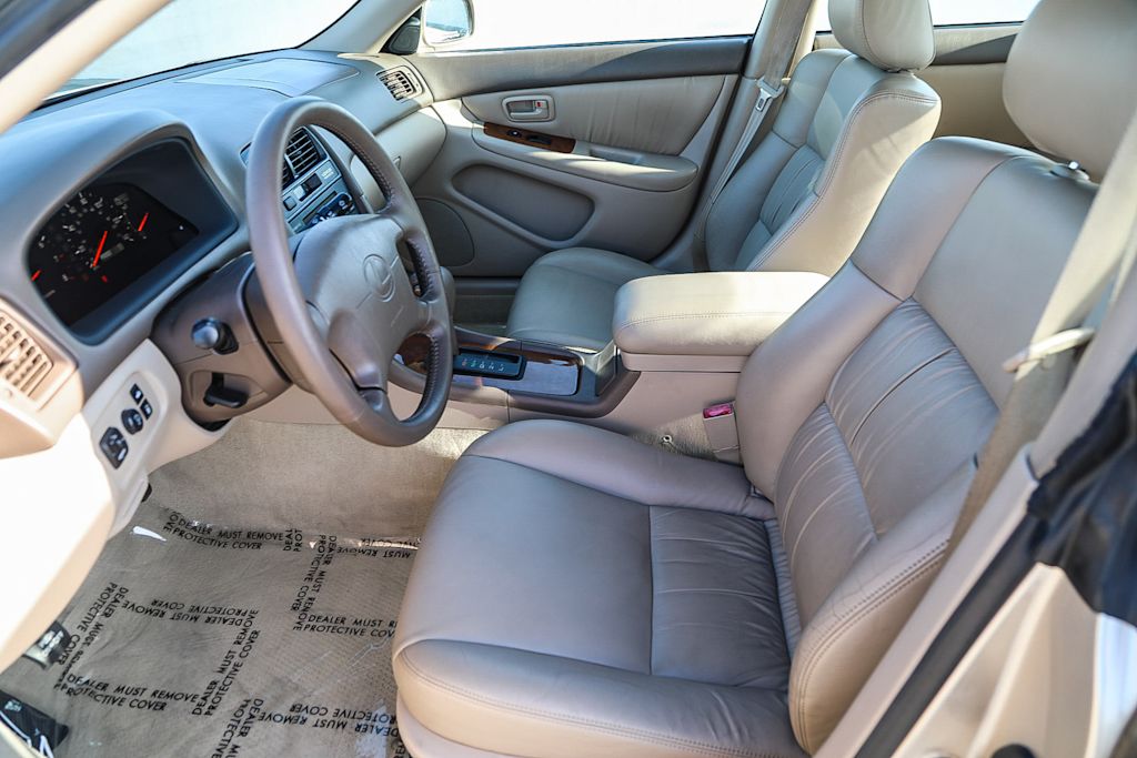 Thumbnail: 1997 Lexus ES - 10