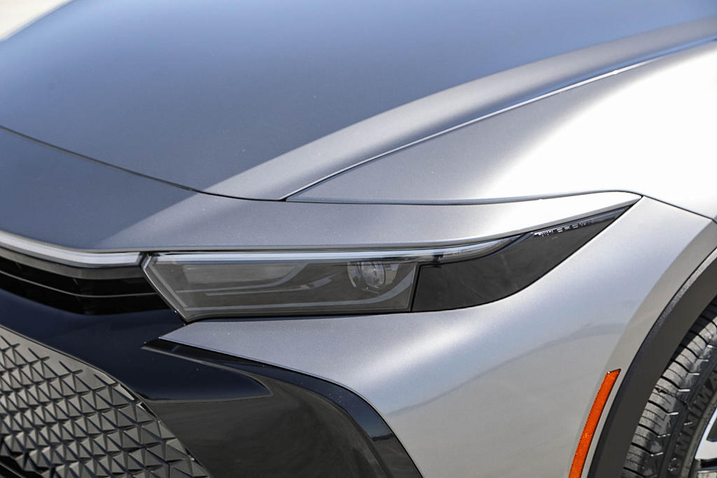 Thumbnail: 2023 Toyota Crown - 19