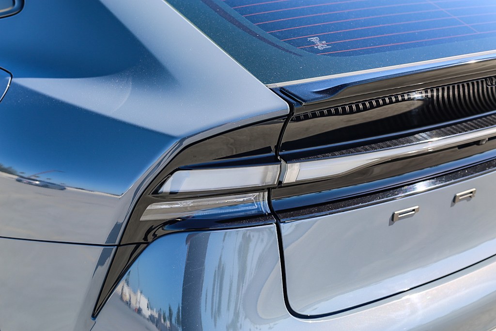 Thumbnail: 2024 Toyota Prius Prime - 18