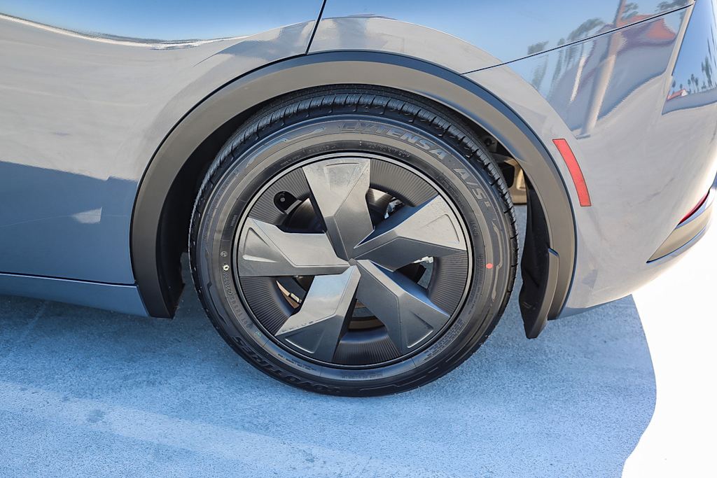 Thumbnail: 2024 Toyota Prius Prime - 19