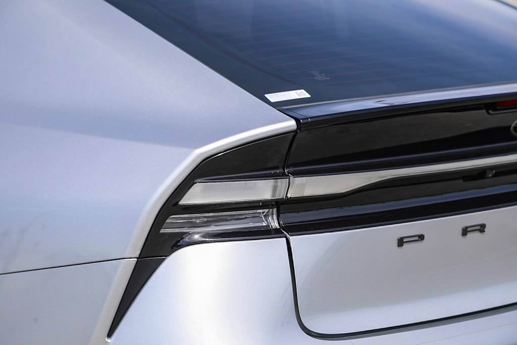 Thumbnail: 2024 Toyota Prius Prime - 19