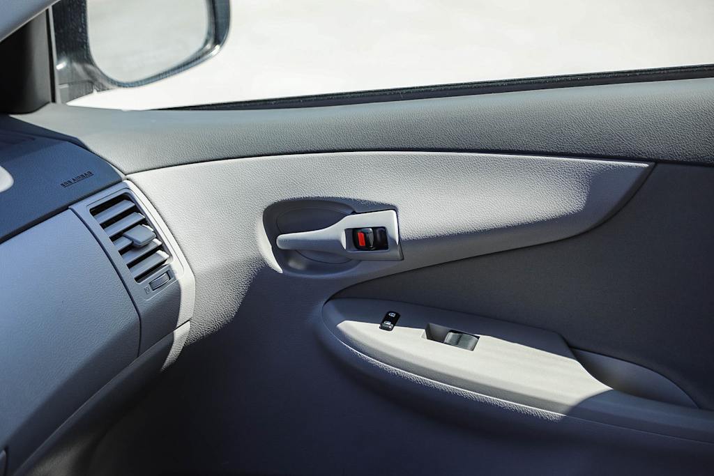 Thumbnail: 2009 Toyota Corolla - 25