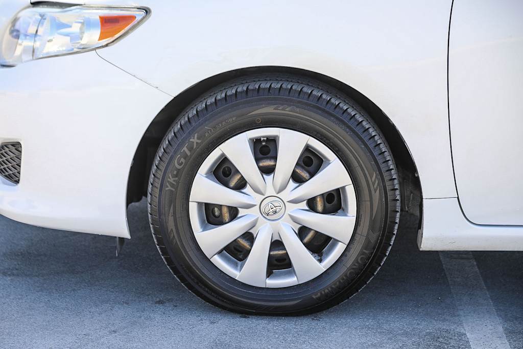 Thumbnail: 2009 Toyota Corolla - 6