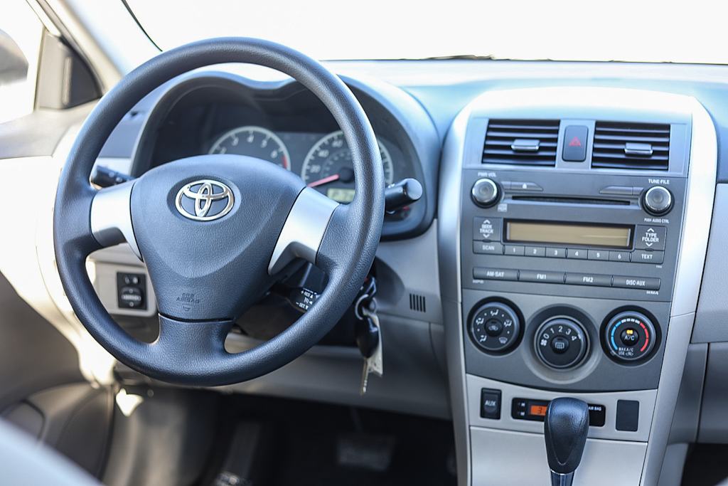 Thumbnail: 2011 Toyota Corolla - 2