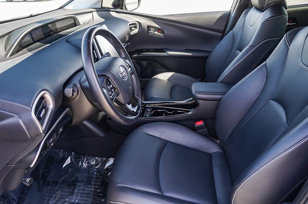 Thumbnail: 2021 Toyota Prius Prime - 11