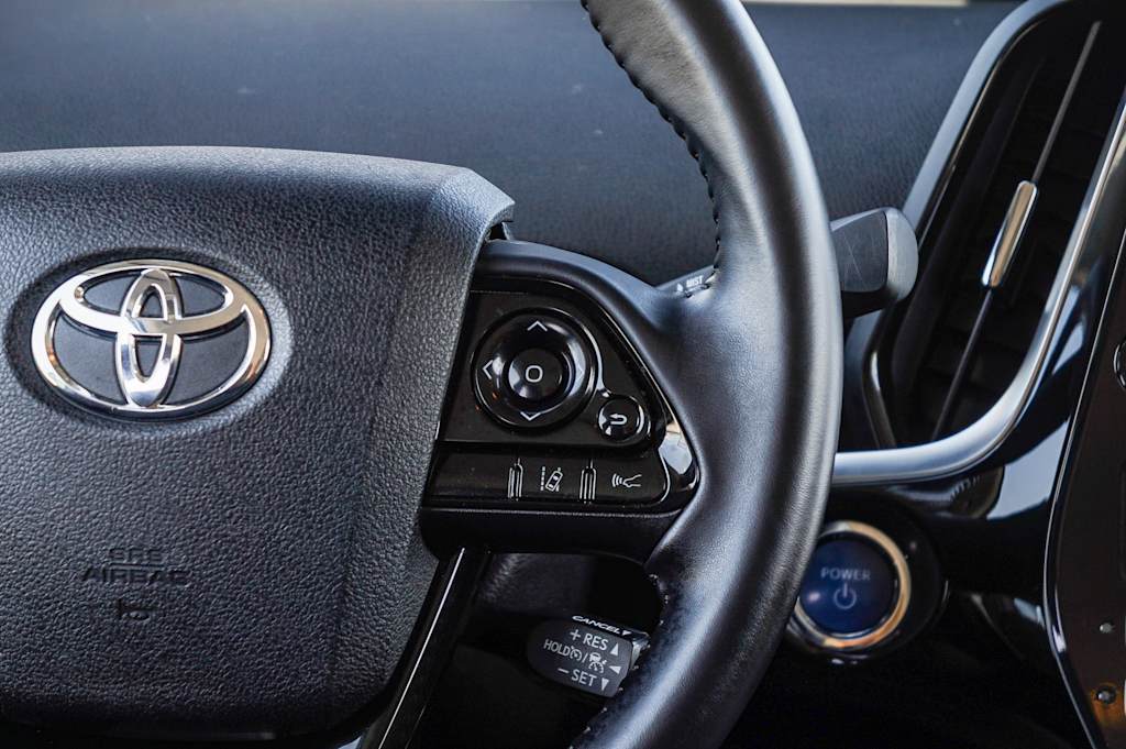 Thumbnail: 2021 Toyota Prius Prime - 26