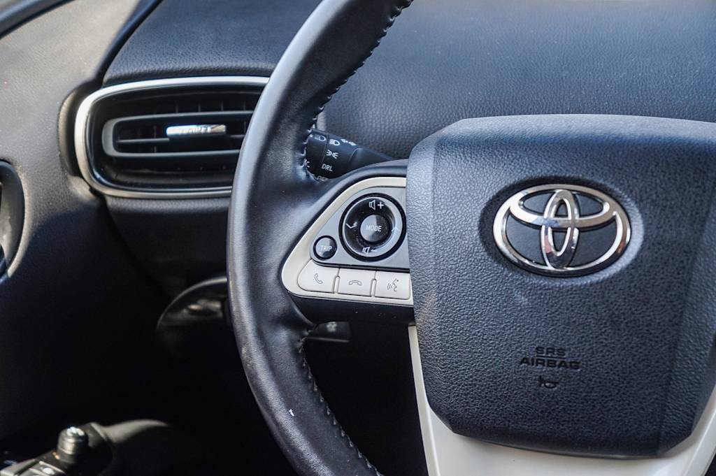 Thumbnail: 2021 Toyota Prius Prime - 46
