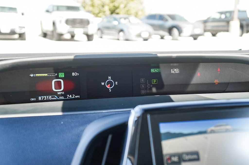 Thumbnail: 2021 Toyota Prius Prime - 30