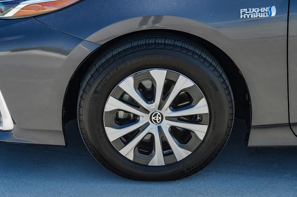 Thumbnail: 2021 Toyota Prius Prime - 7