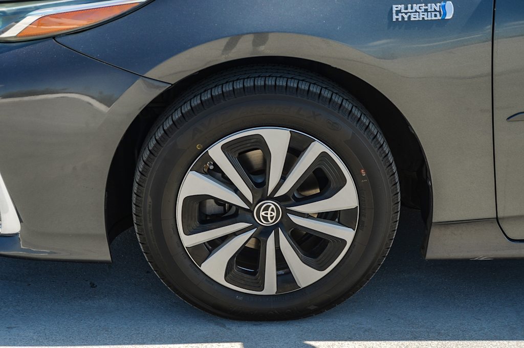 Thumbnail: 2021 Toyota Prius Prime - 42