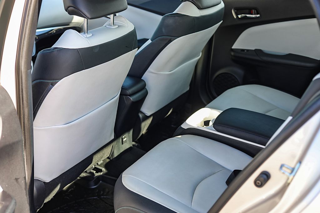 Thumbnail: 2017 Toyota Prius Prime - 12