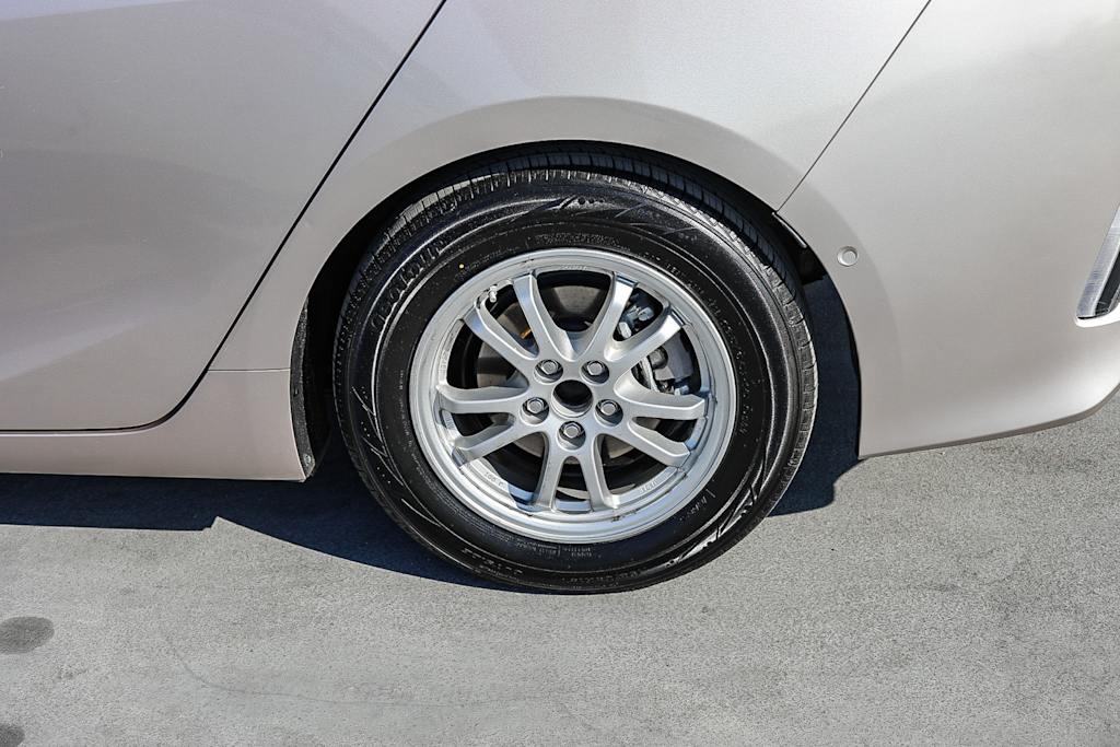 Thumbnail: 2017 Toyota Prius Prime - 20