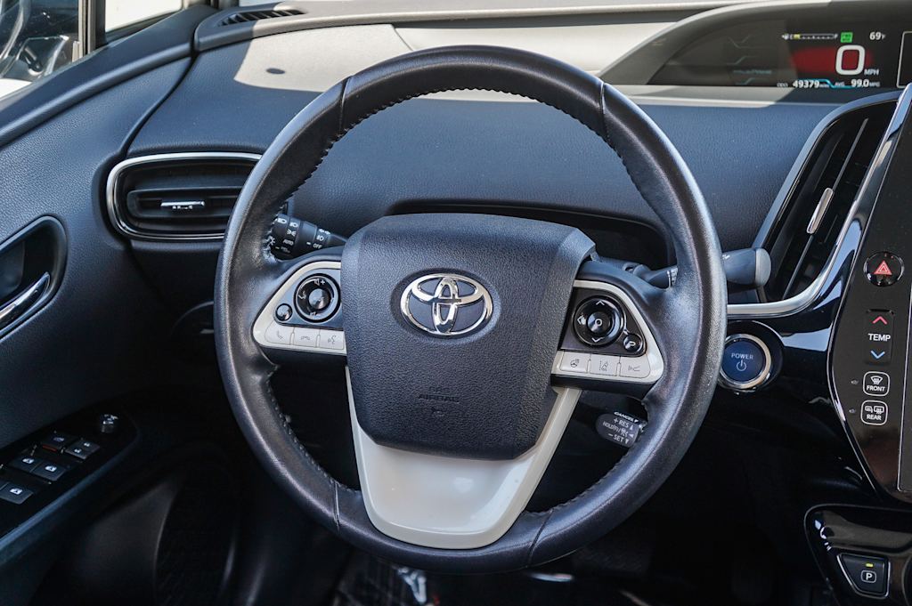 Thumbnail: 2017 Toyota Prius Prime - 9