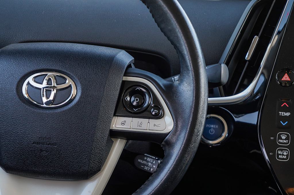 Thumbnail: 2017 Toyota Prius Prime - 24