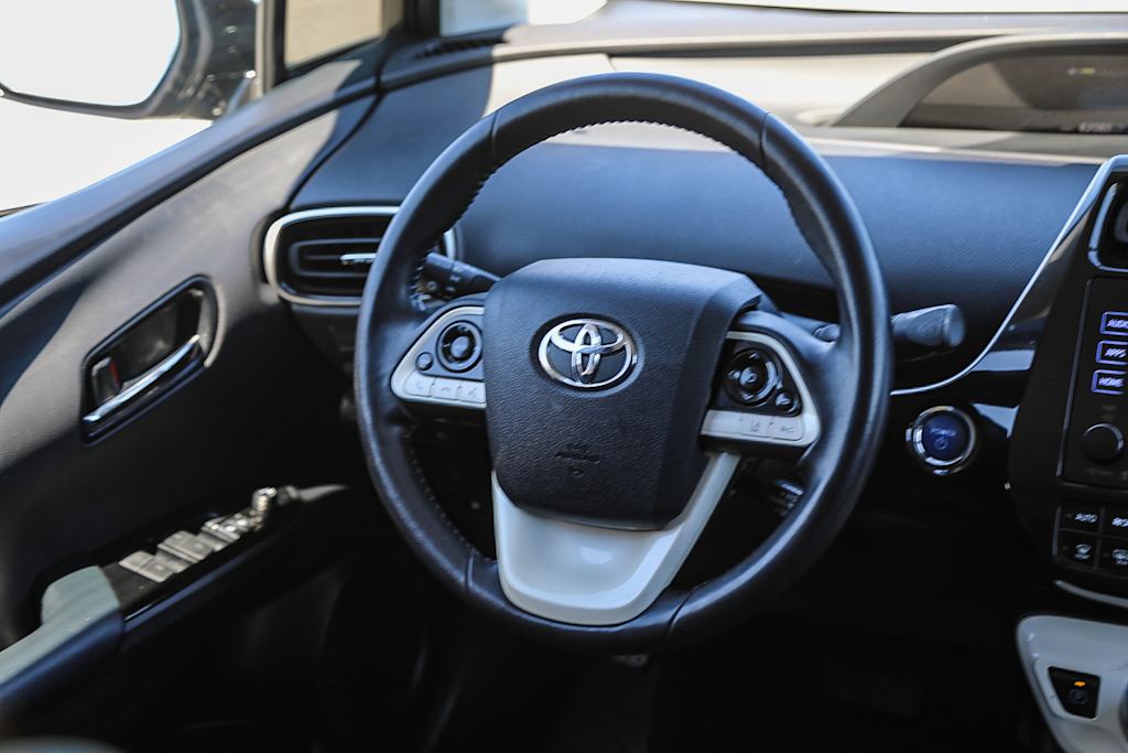 Thumbnail: 2019 Toyota Prius Prime - 12