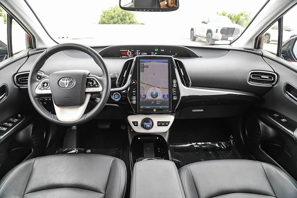 Thumbnail: 2017 Toyota Prius Prime - 2