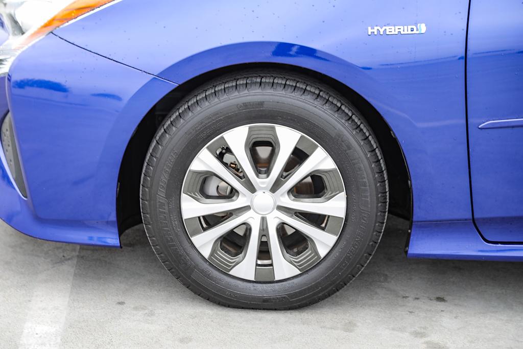 2016 Toyota Prius Three 7