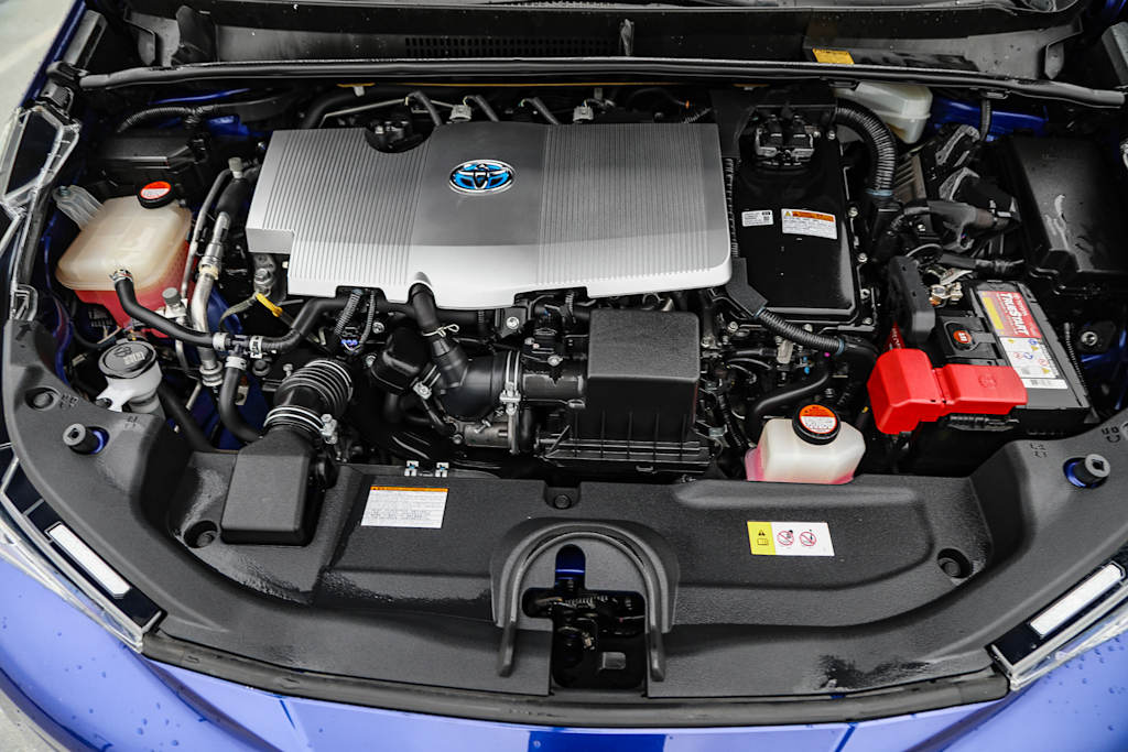 2016 Toyota Prius Three 8