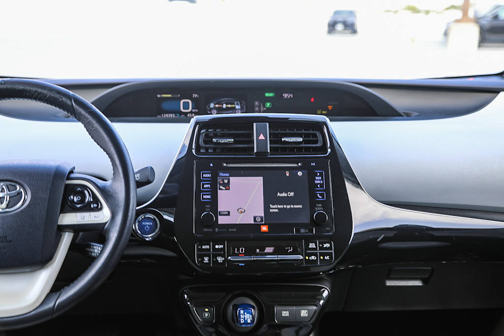 Thumbnail: 2016 Toyota Prius - 12