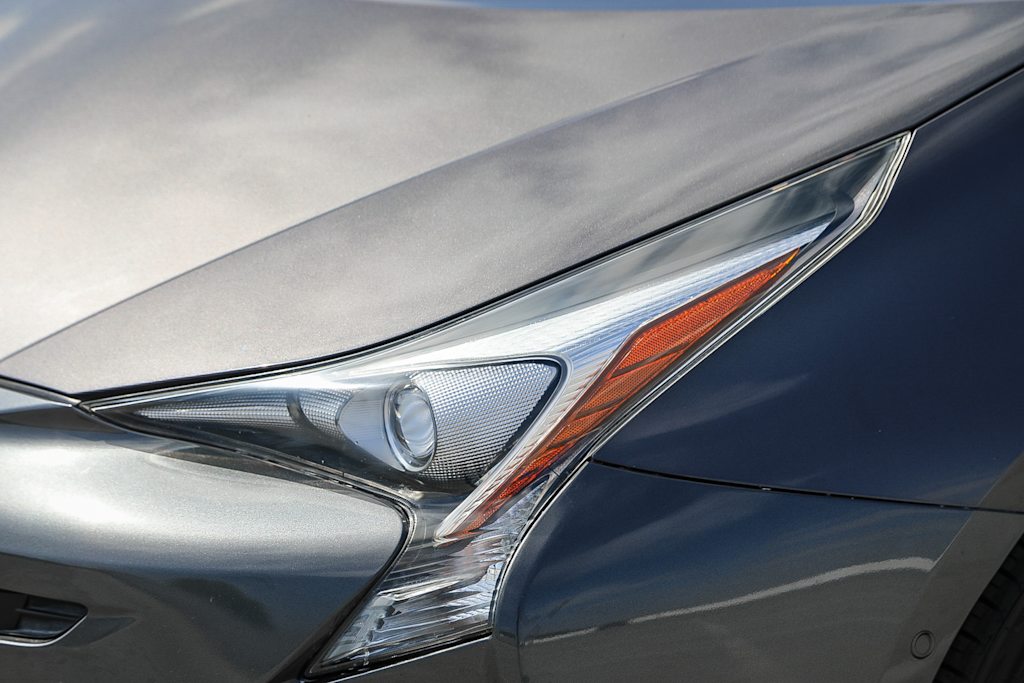 Thumbnail: 2016 Toyota Prius - 18