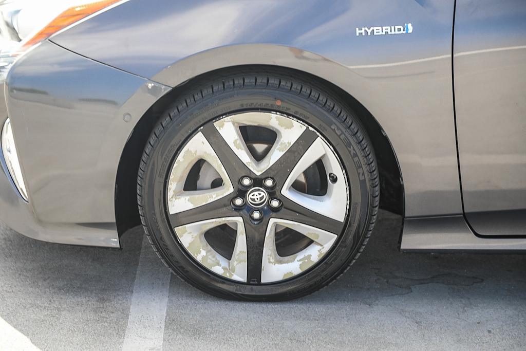 Thumbnail: 2016 Toyota Prius - 6