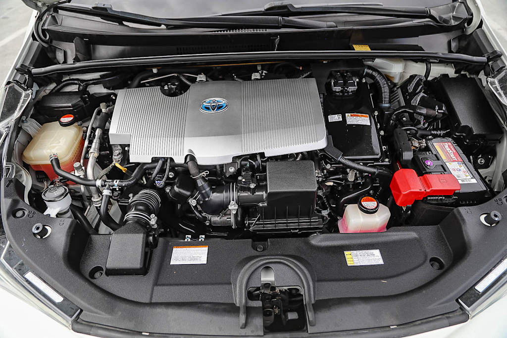 Thumbnail: 2016 Toyota Prius - 7